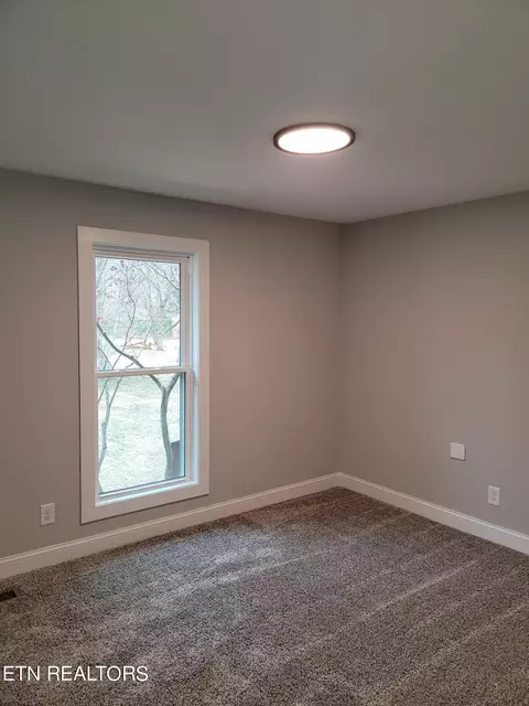 7917 Blueberry Rd, Powell, TN 37849 photo 8