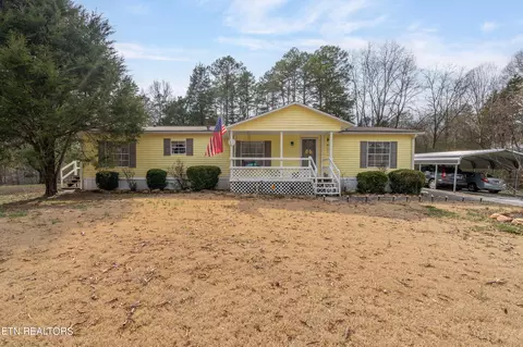 536 Pine Ridge Dr, Harriman, TN 37748