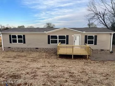 825 Summer St, Loudon, TN 37774