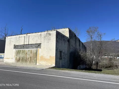 Dr. Thomas Walker Rd, Ewing, VA 24248