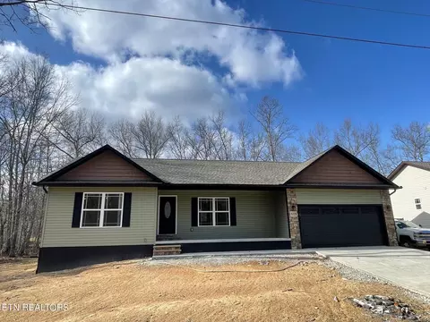 3115 Opalochee Dr, Crossville, TN 38572