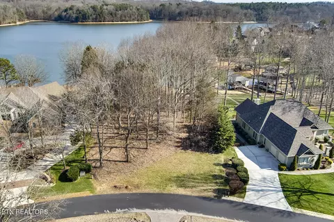 110 Waynoka Ln, Loudon, TN 37774