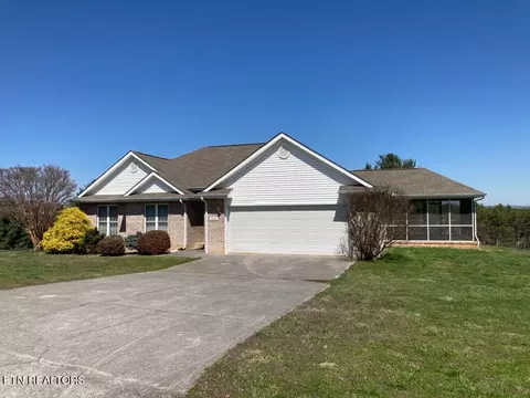 316 Battlefield Dr, Dandridge, TN 37725