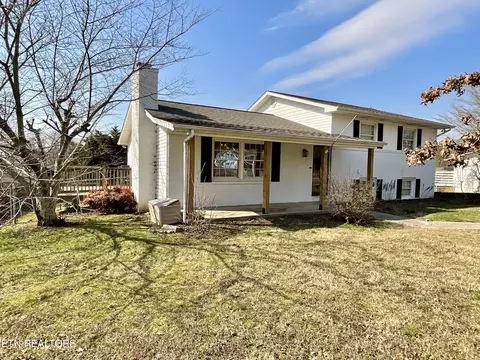 2632 Shropshire Blvd, Powell, TN 37849