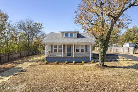 806 Gresham Rd, Knoxville, TN 37918