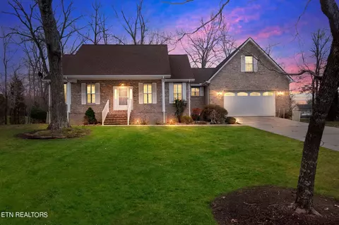 252 Iron Wood Cir, Crossville, TN 38571