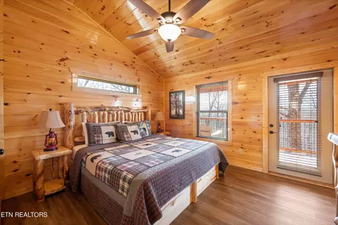 Bedroom - 2152 E View Dr, Sevierville, TN 37876 photo 3 of 9