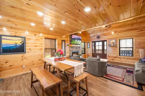 Dining - 2152 E View Dr, Sevierville, TN 37876 photo 1 of 6
