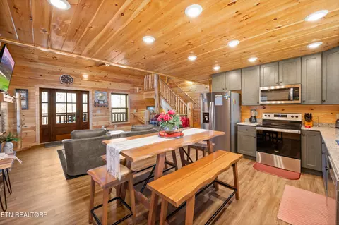 Dining - 2152 E View Dr, Sevierville, TN 37876 photo 2 of 6