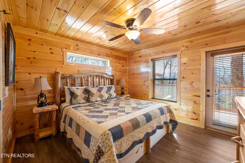 Bedroom - 2152 E View Dr, Sevierville, TN 37876 photo 1 of 9