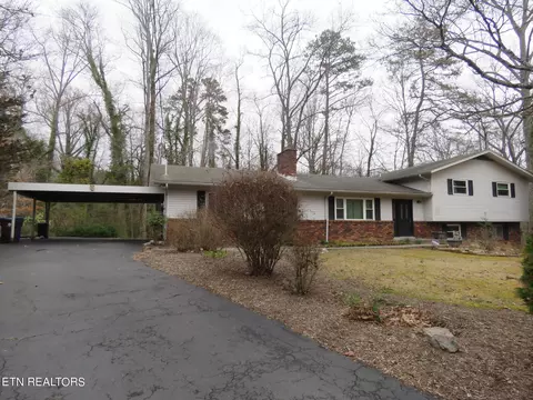 128 Newhaven Rd, Oak Ridge, TN 37830