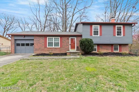 5028 Laurel Woods Dr, Knoxville, TN 37921