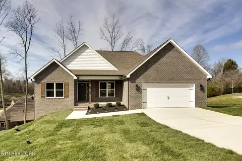 274 Virginia Ln, Lenoir City, TN 37771