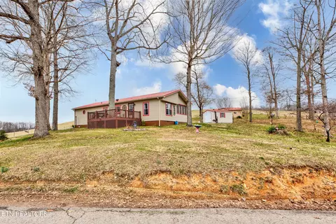 243 Bostic Ln, La Follette, TN 37766
