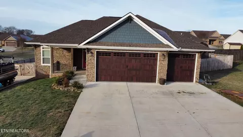 2230 Frewin Ct, Sevierville, TN 37876