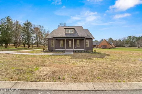 126 Black Bear Cv, Englewood, TN 37329