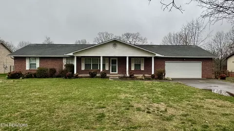 205 Bonnie Vista Dr, Maryville, TN 37804