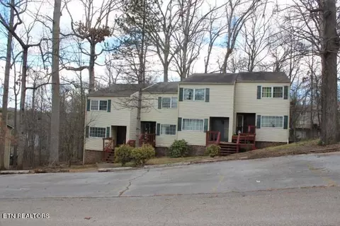 628 Idlewood Ln, Knoxville, TN 37923