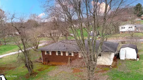 Exterior - 1191 E Old Andrew Johnson Hwy, Talbott, TN 37877 photo 11 of 12