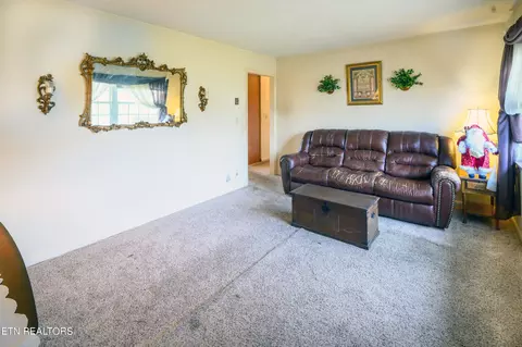 Living - 1191 E Old Andrew Johnson Hwy, Talbott, TN 37877 photo 1 of 7