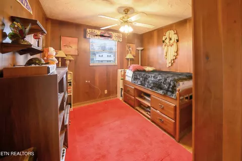 Bedroom - 1191 E Old Andrew Johnson Hwy, Talbott, TN 37877 photo 11 of 16