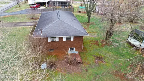 Exterior - 1191 E Old Andrew Johnson Hwy, Talbott, TN 37877 photo 9 of 12
