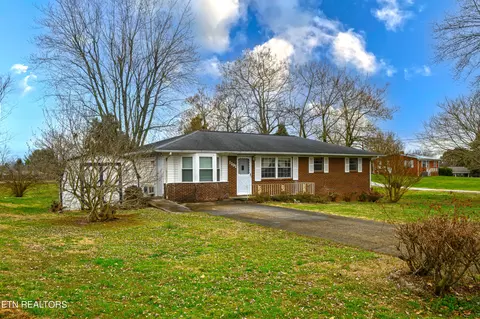 Exterior - 1191 E Old Andrew Johnson Hwy, Talbott, TN 37877 photo 3 of 12