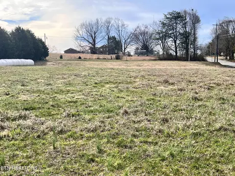 Buck Brown St, Englewood, TN 37329