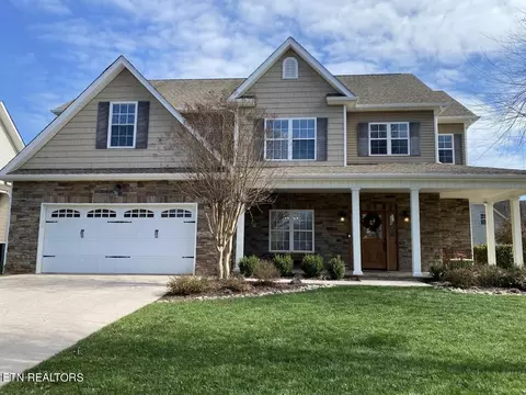 10352 Clover Ridge Ln, Knoxville, TN 37931