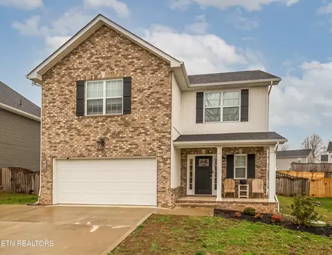 3033 Lazy River Dr, Knoxville, TN 37931