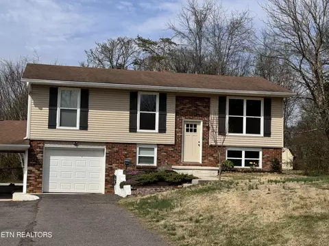 7721 Queensbury Dr, Knoxville, TN 37919