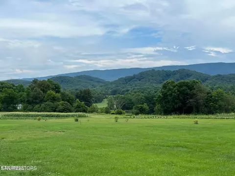 3320 Best Rd, Maryville, TN 37803