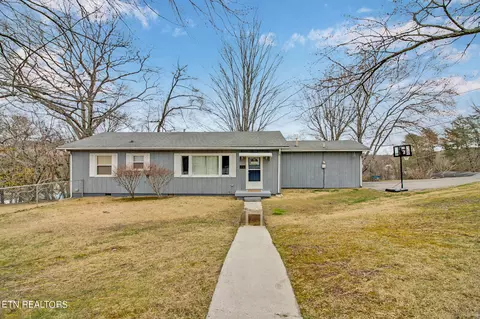 320 E Coffman St, Rockwood, TN 37854
