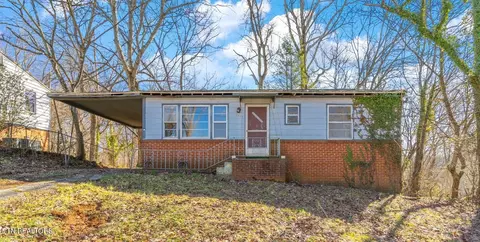 2626 Vucrest, Knoxville, TN 37920