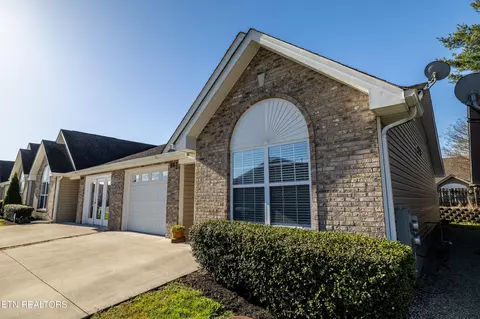607 High Point Way #48, Knoxville, TN 37912