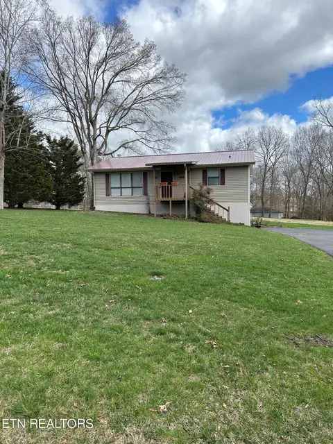 236 Back Nine Dr, Baneberry, TN 37890