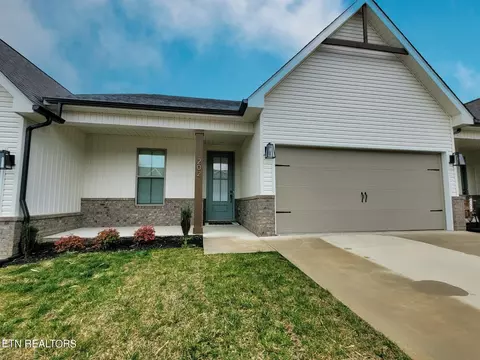 202 Elise Way, Lenoir City, TN 37771