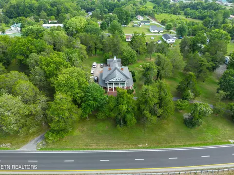 Exterior - 7414 Wilderness Rd, Ewing, VA 24248 photo 3 of 14