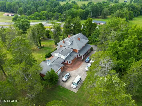 Exterior - 7414 Wilderness Rd, Ewing, VA 24248 photo 5 of 14