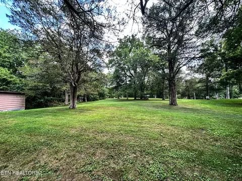 Exterior - 7414 Wilderness Rd, Ewing, VA 24248 photo 7 of 14
