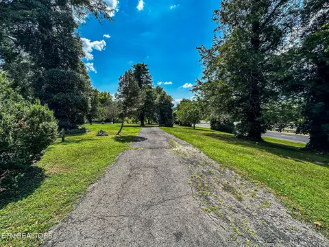 View/Area - 7414 Wilderness Rd, Ewing, VA 24248 photo 3 of 3