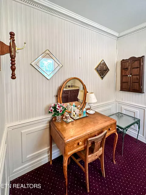 Entry Way - 7414 Wilderness Rd, Ewing, VA 24248 photo 2 of 2