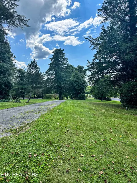 Exterior - 7414 Wilderness Rd, Ewing, VA 24248 photo 14 of 14