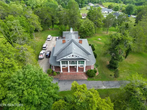 Exterior - 7414 Wilderness Rd, Ewing, VA 24248 photo 2 of 14