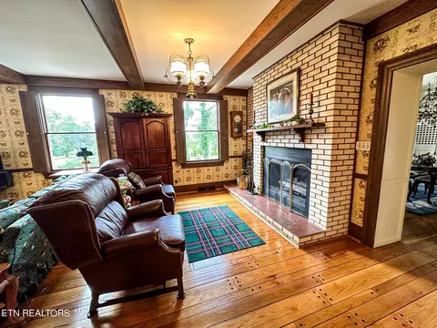 Living - 7414 Wilderness Rd, Ewing, VA 24248 photo 1 of 14