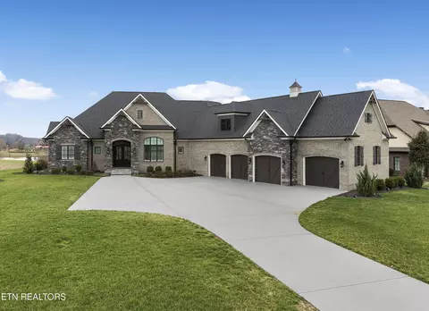 3709 Edgewater Way, Louisville, TN 37777