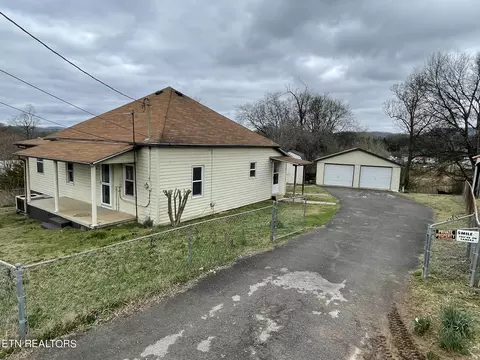 9333 Number Four Dr, Mascot, TN 37806