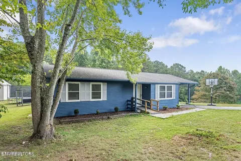 486 Academy St, Maynardville, TN 37807