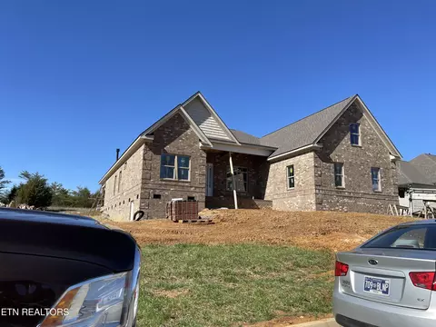 2089 Stone Harbor Blvd, Lenoir City, TN 37772