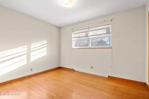 Other - 8121 Ewing Rd, Powell, TN 37849 photo 4 of 10